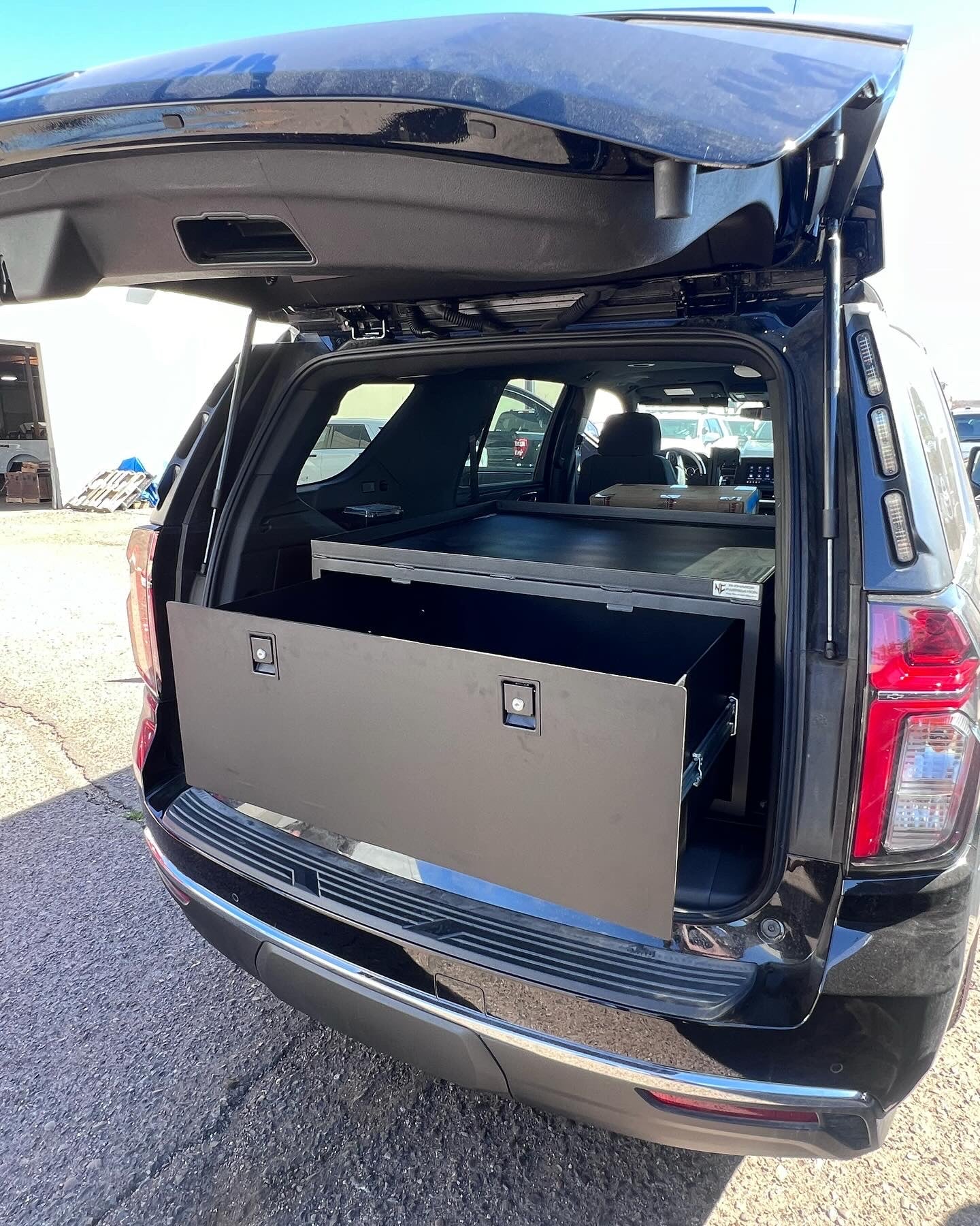 2021+ TAHOE CARGO BOX